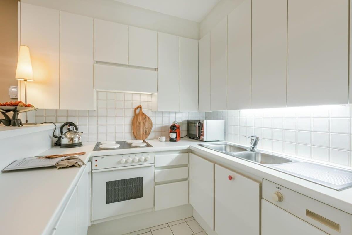 Huswell - Authentic Apartment With Terraces And Parking Knokke-Heist Esterno foto