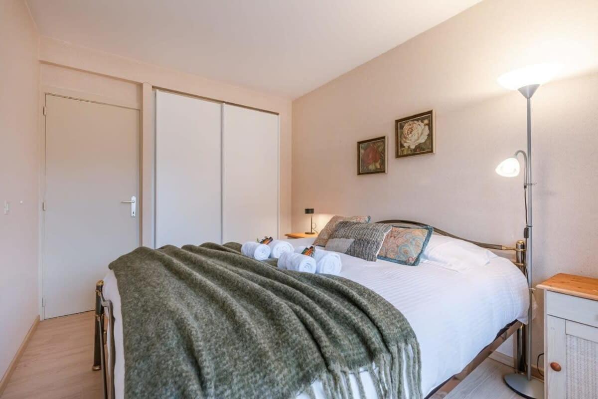 Huswell - Authentic Apartment With Terraces And Parking Knokke-Heist Esterno foto