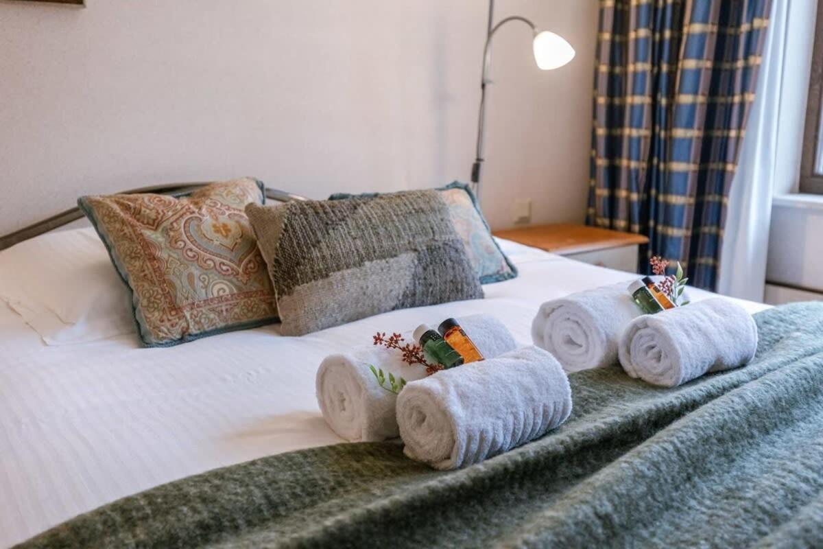 Huswell - Authentic Apartment With Terraces And Parking Knokke-Heist Esterno foto