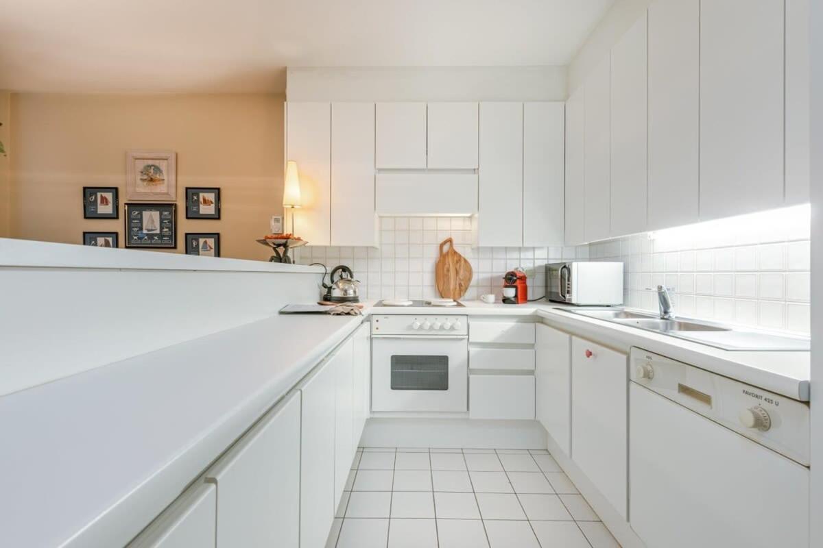 Huswell - Authentic Apartment With Terraces And Parking Knokke-Heist Esterno foto