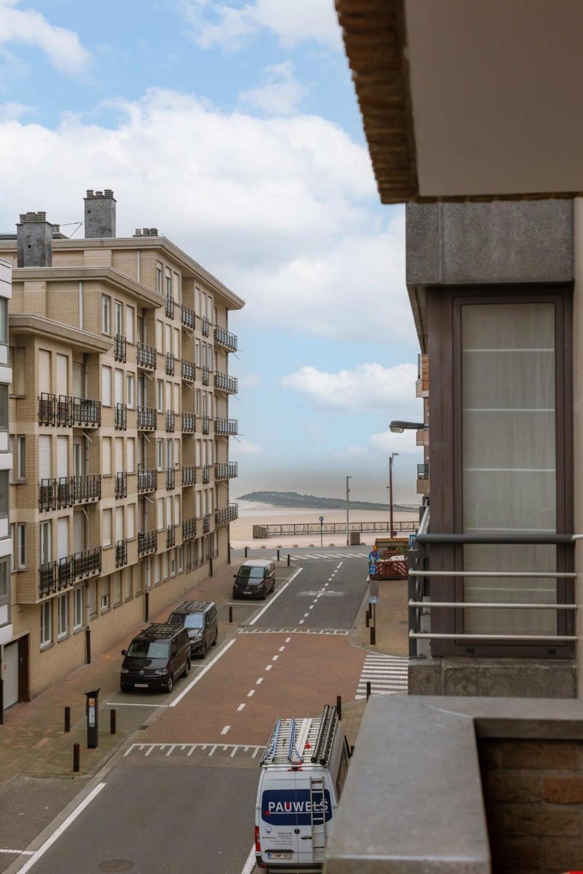 Huswell - Authentic Apartment With Terraces And Parking Knokke-Heist Esterno foto